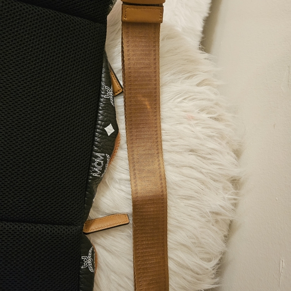 MCM Black and White Bag Crossbody - Picture 10 of 10
